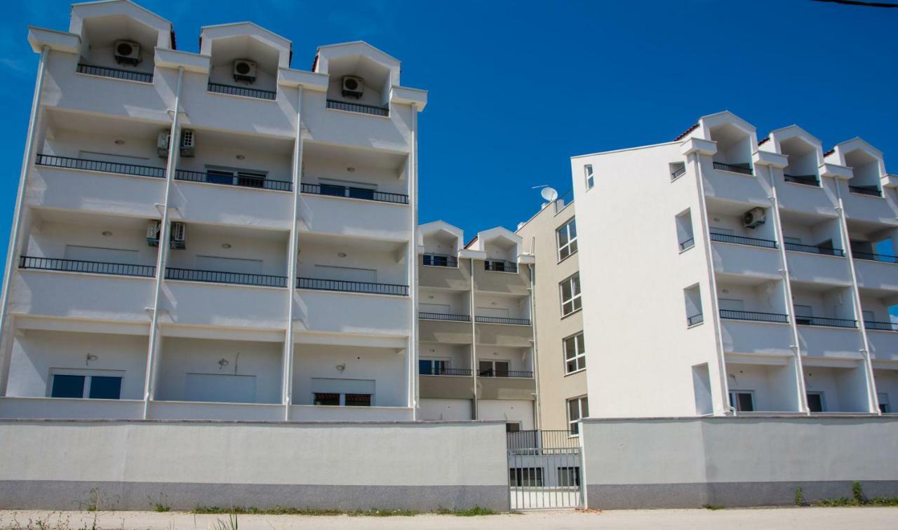 Apartment Quarko Каштела Экстерьер фото