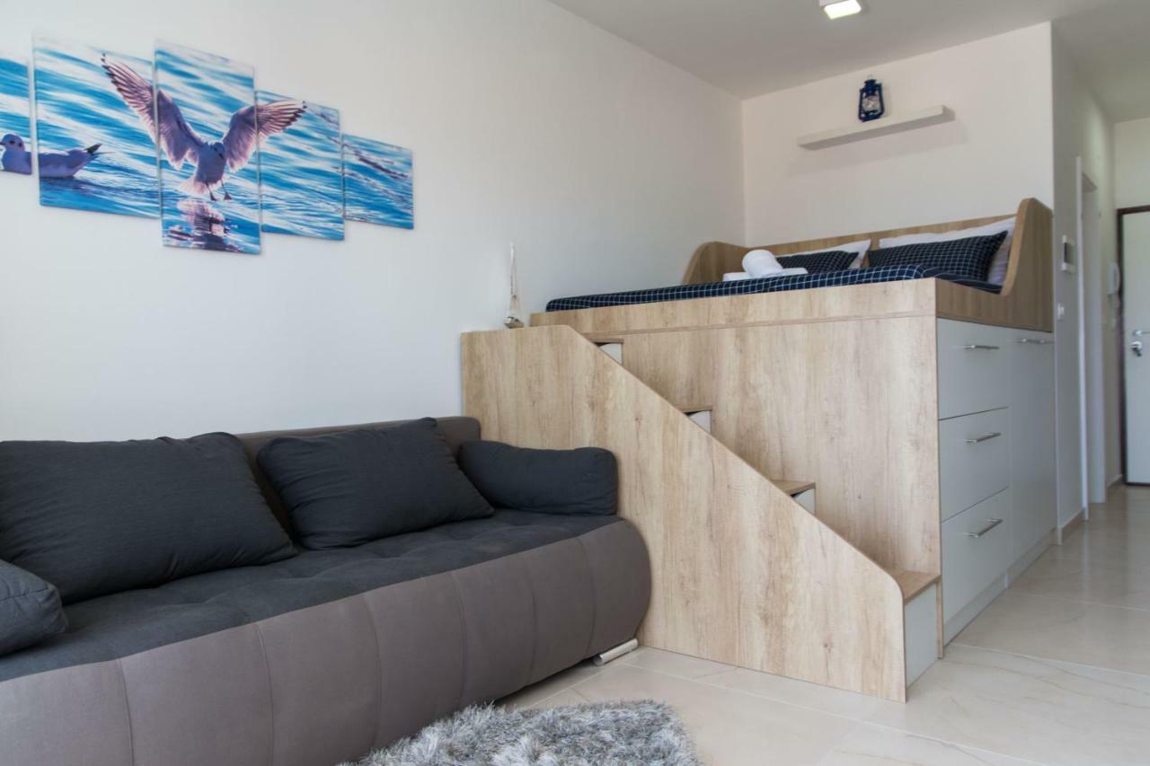 Apartment Quarko Каштела Экстерьер фото