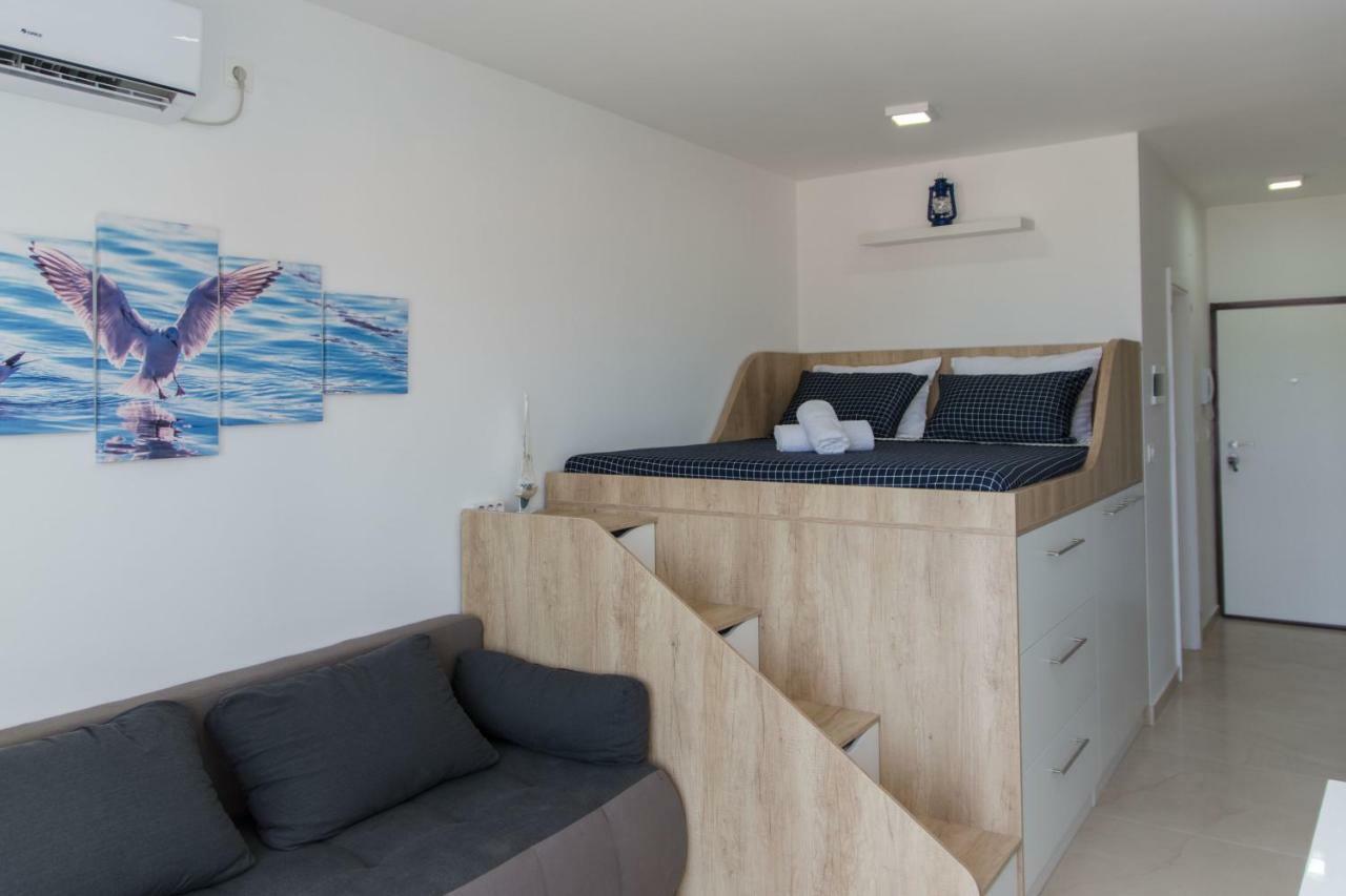 Apartment Quarko Каштела Экстерьер фото