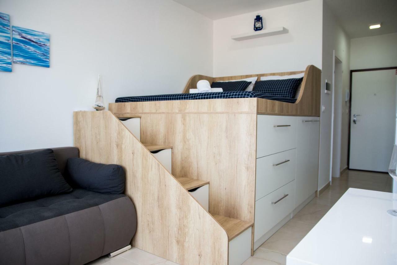 Apartment Quarko Каштела Экстерьер фото
